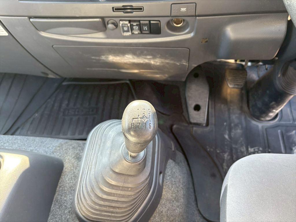 いすゞ フォワード 2RG-FRR90T2(2WD)の写真23