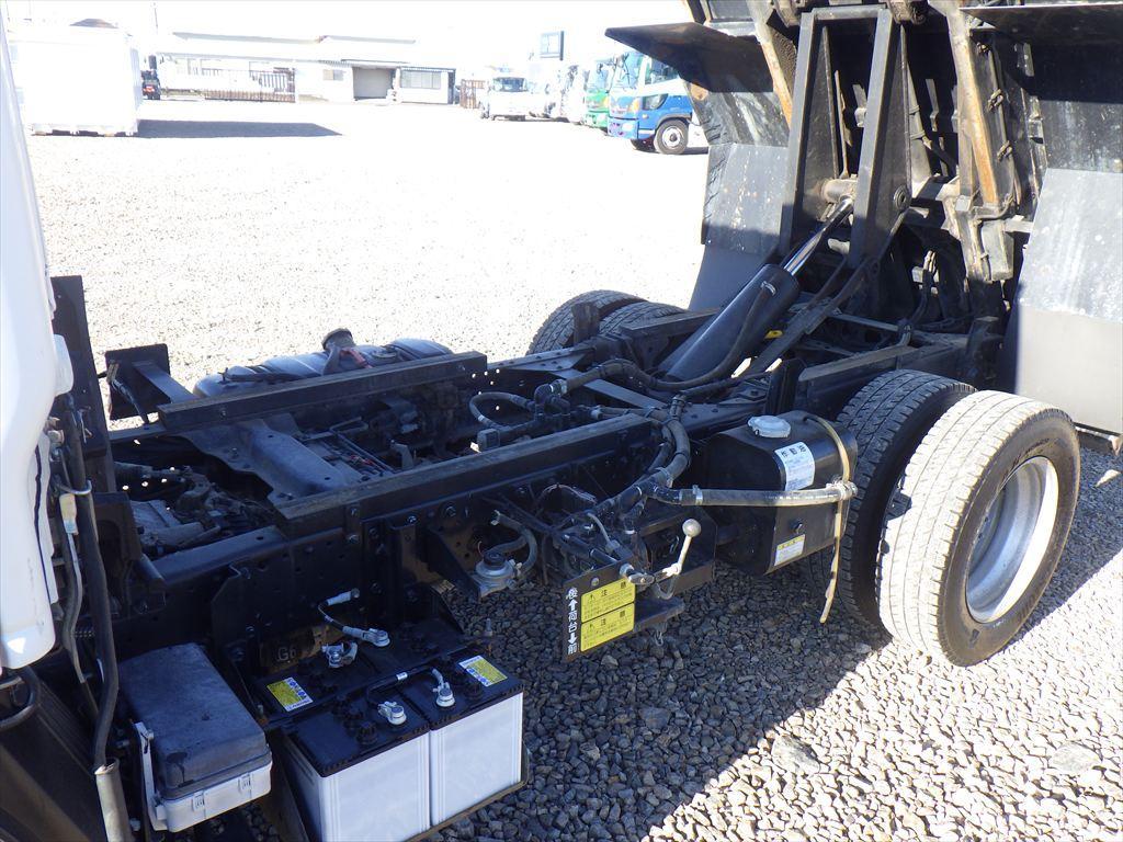 いすゞ エルフ TPG-NKR85(2WD)の写真15