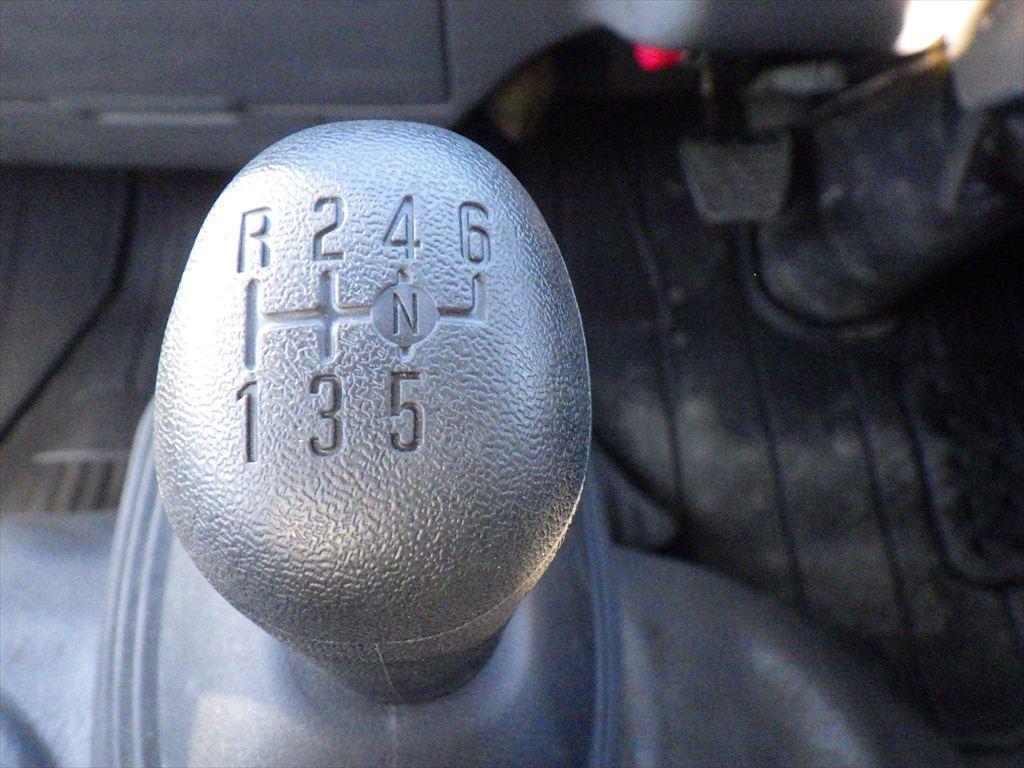 いすゞ エルフ TPG-NKR85(2WD)の写真23