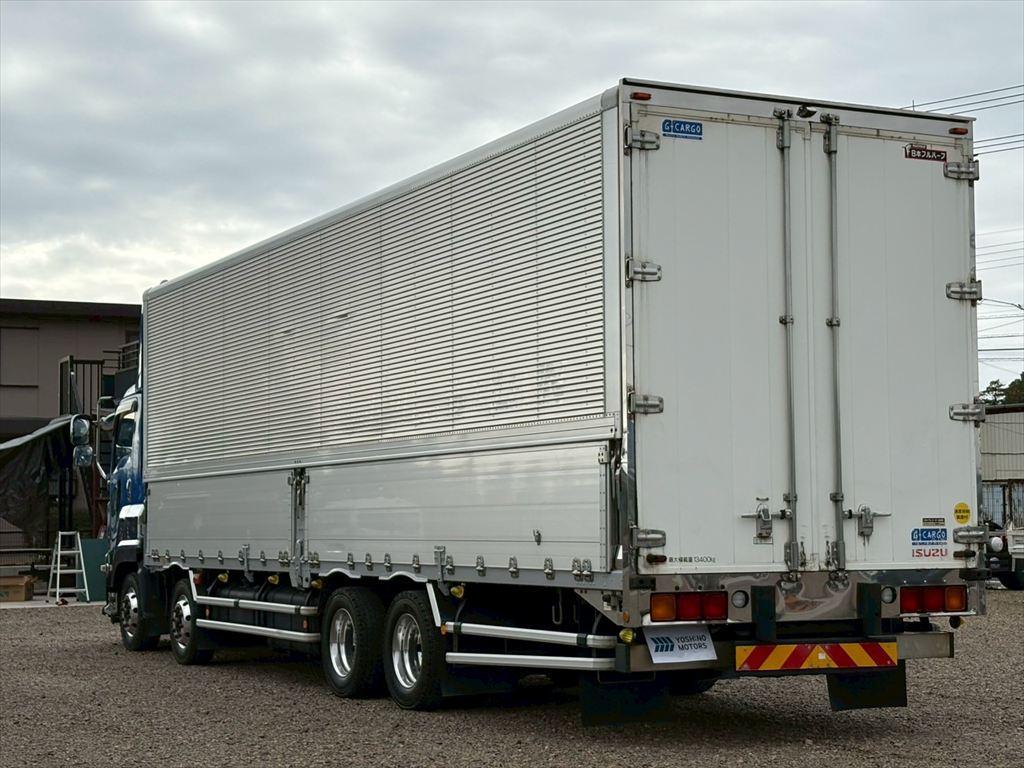 いすゞ ギガ QPG-CYJ77B(8x4)の写真3