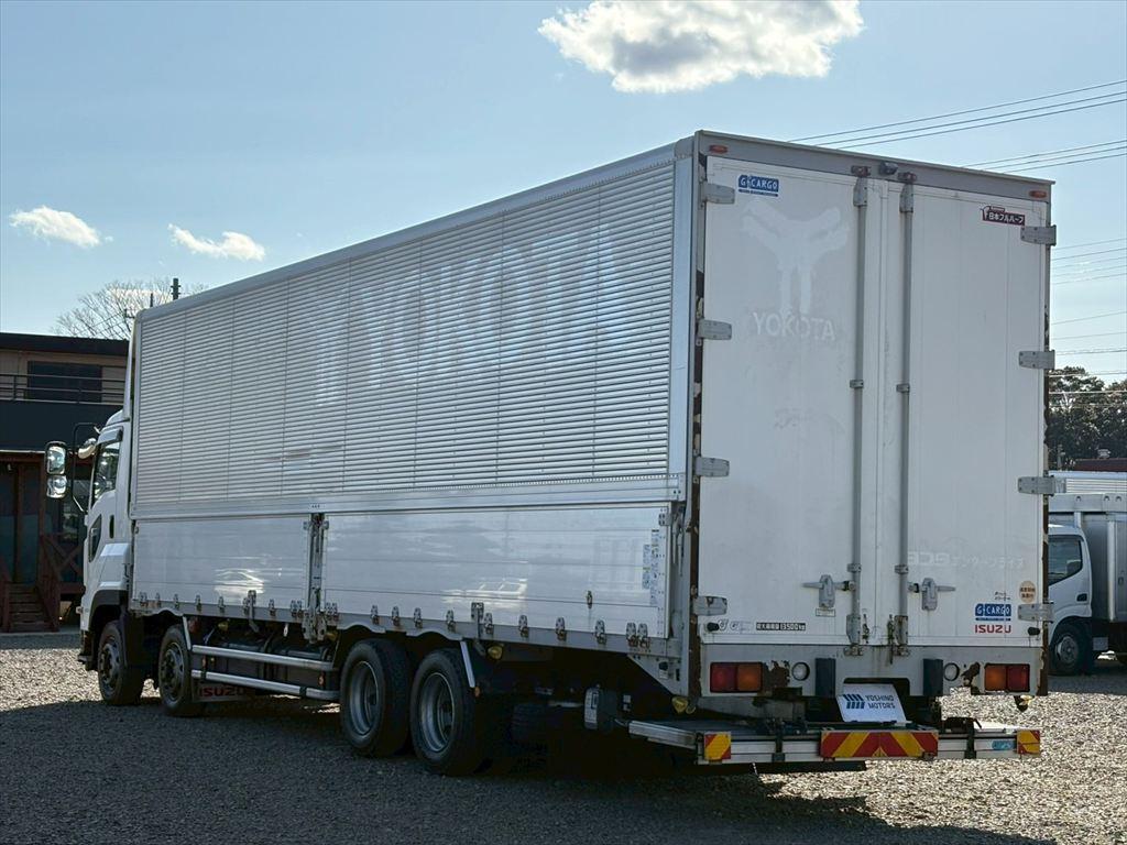 いすゞ ギガ QKG-CYJ77B(8x4)の写真3