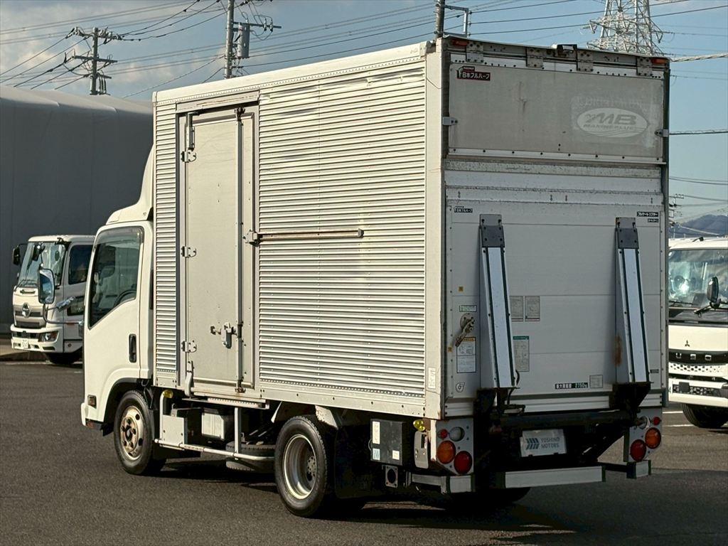 いすゞ エルフ BDG-NMR85N(2WD)の写真3