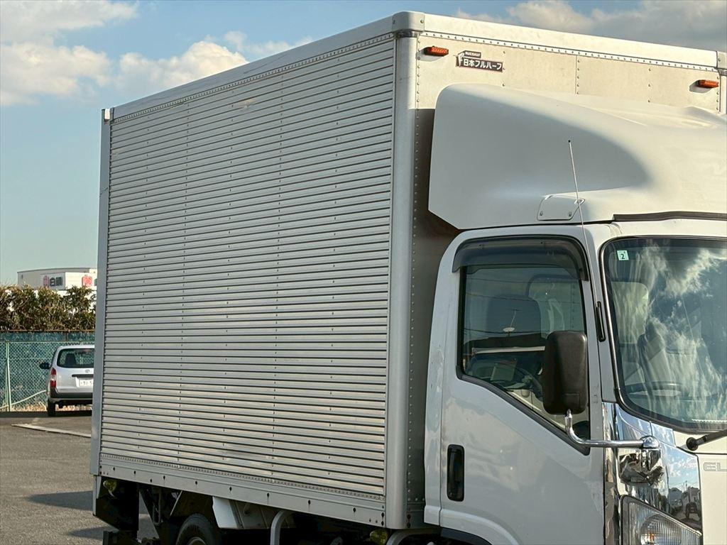 いすゞ エルフ BDG-NMR85N(2WD)の写真5