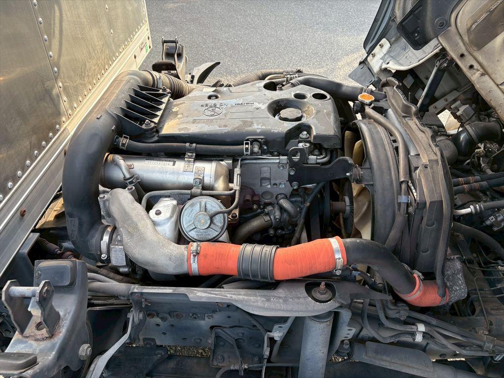 いすゞ エルフ BDG-NMR85N(2WD)の写真19