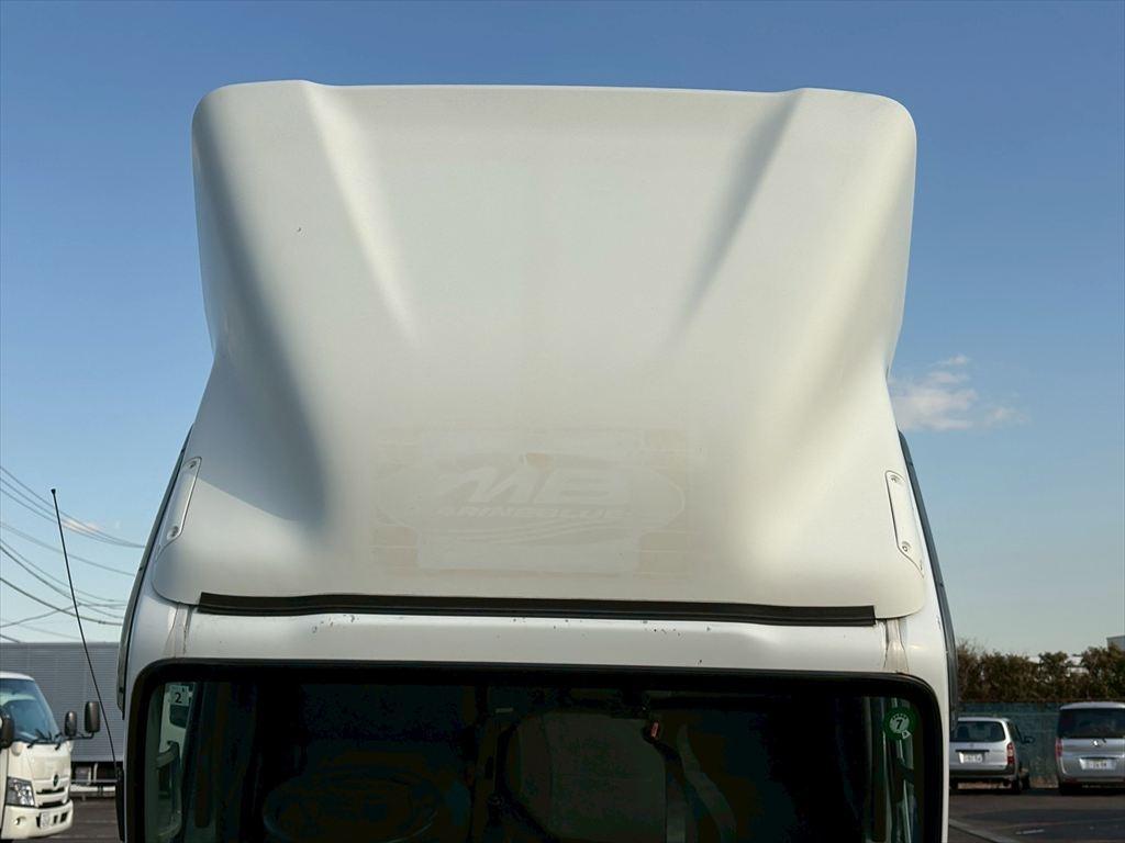 いすゞ エルフ BDG-NMR85N(2WD)の写真20