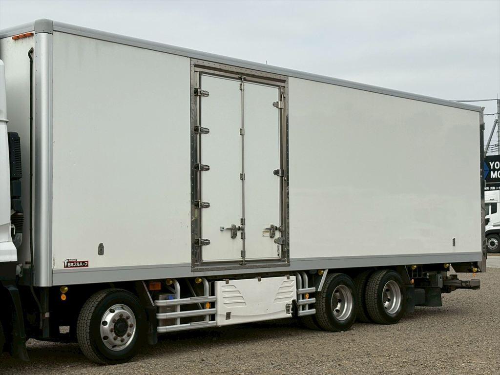 UD クオン QPG-CG5ZA(8x4)の写真6