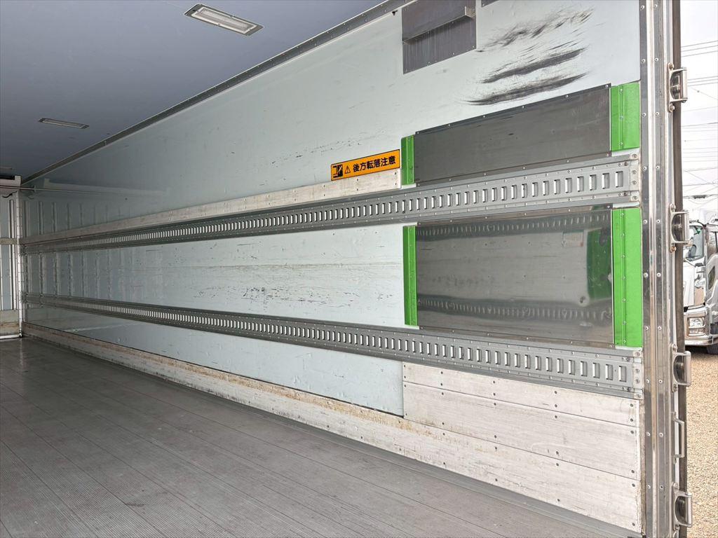 UD クオン QPG-CG5ZA(8x4)の写真10