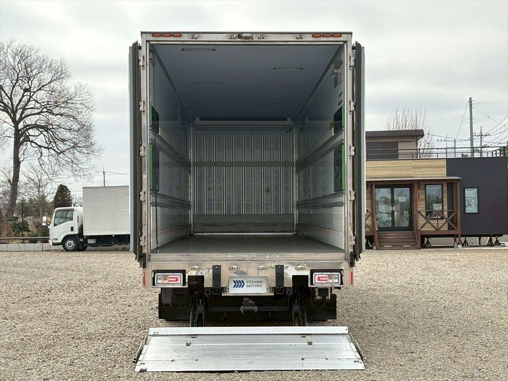 UD クオン QPG-CG5ZA(8x4)の写真11