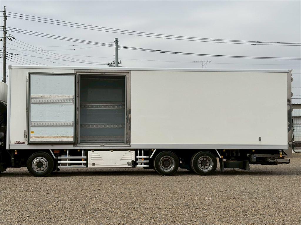 ＵＤ クオン QPG-CG5ZA(8x4)の写真14