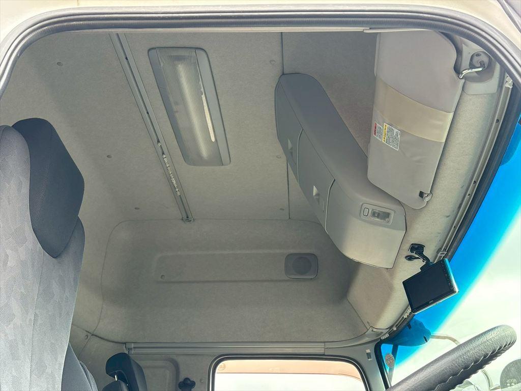 UD クオン QPG-CG5ZA(8x4)の写真24