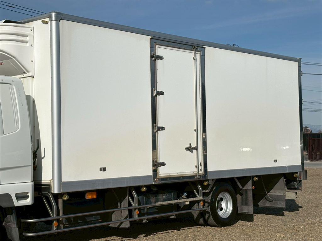 三菱 ファイター 2KG-FK64F(2WD)の写真6