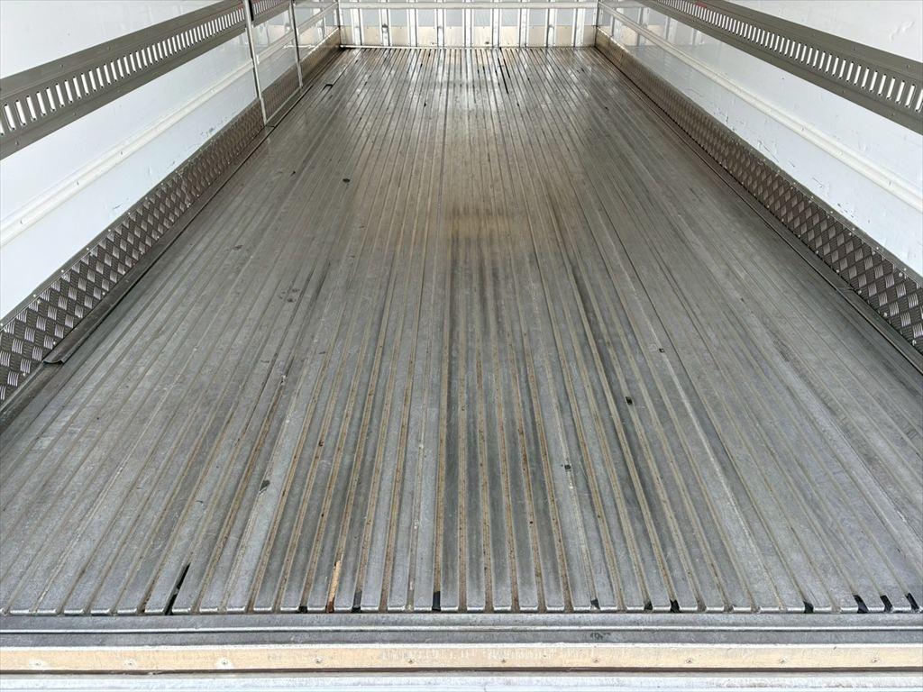 三菱 ファイター 2KG-FK64F(2WD)の写真8