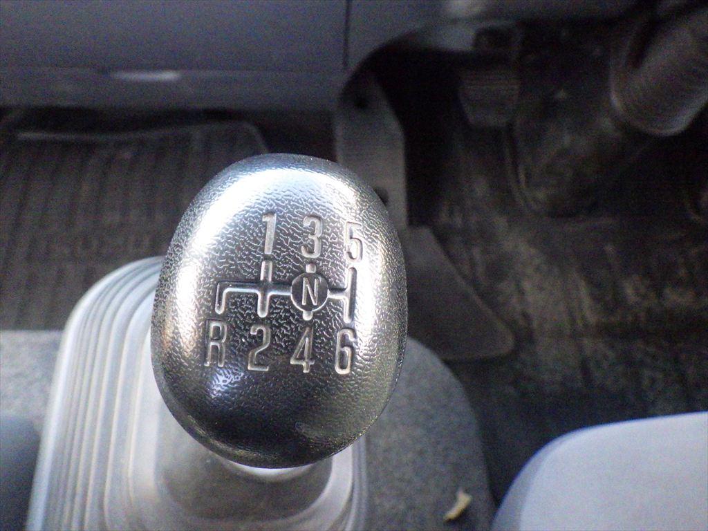 いすゞ フォワード TKG-FRR90S2(2WD)の写真23