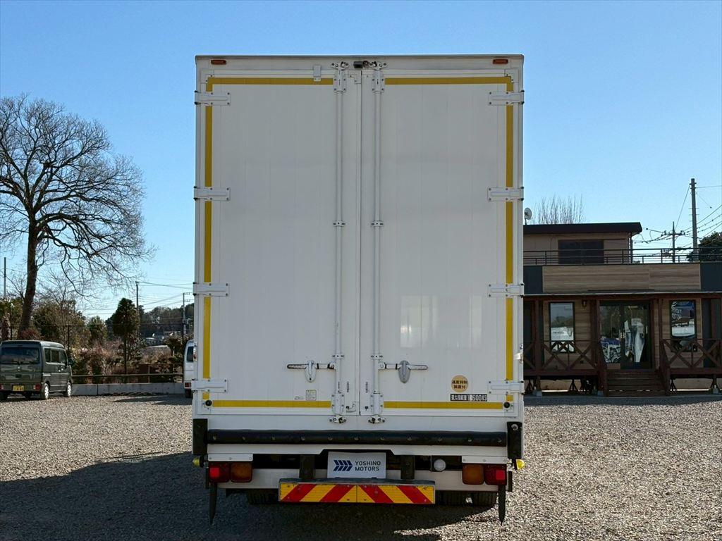 いすゞ ギガ QKG-CYJ77A(8x4)の写真12