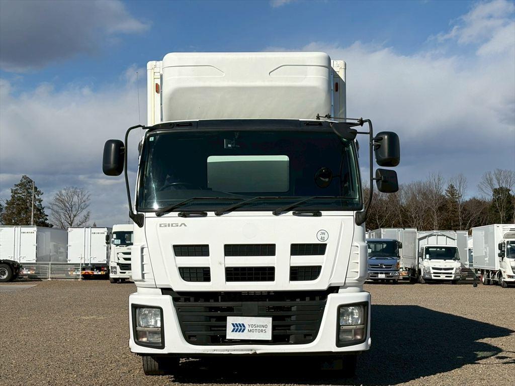 いすゞ ギガ QKG-CYJ77A(8x4)の写真13