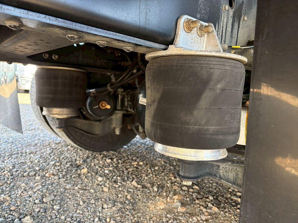 いすゞ ギガ QKG-CYJ77A(8x4)の写真18