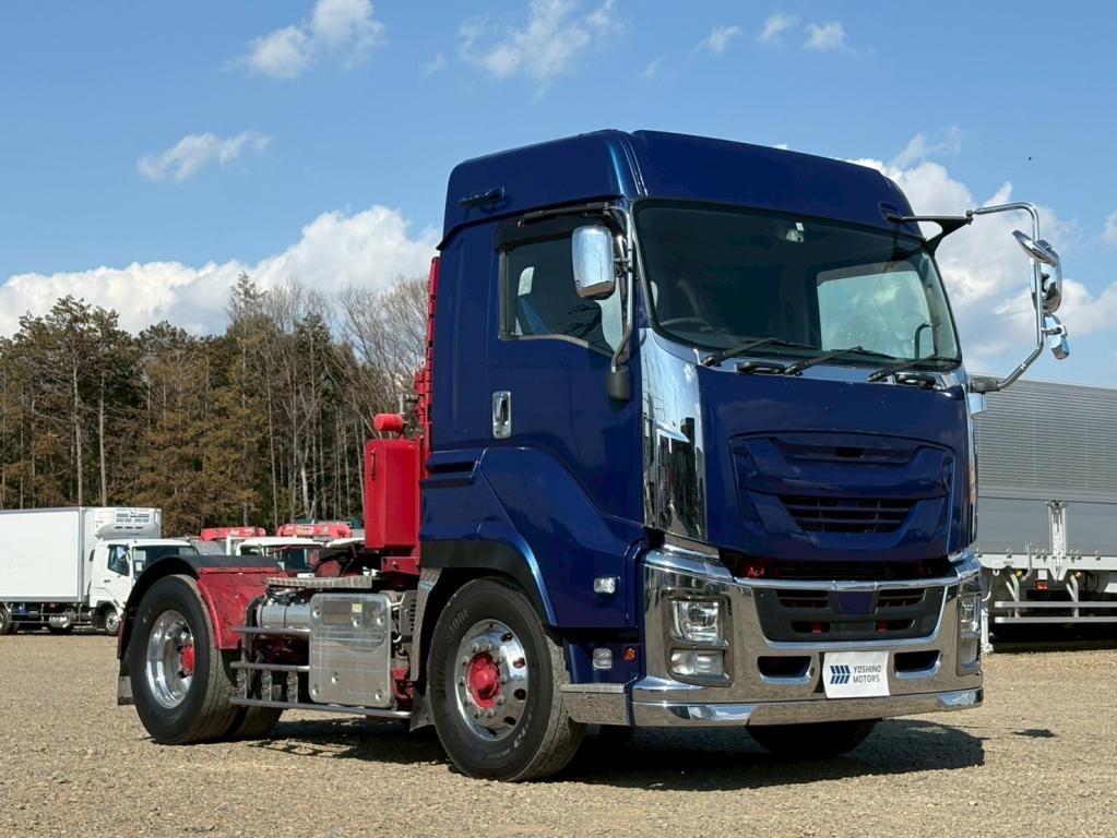 いすゞ ギガ 2PG-EXD52CD(2WD)の写真2