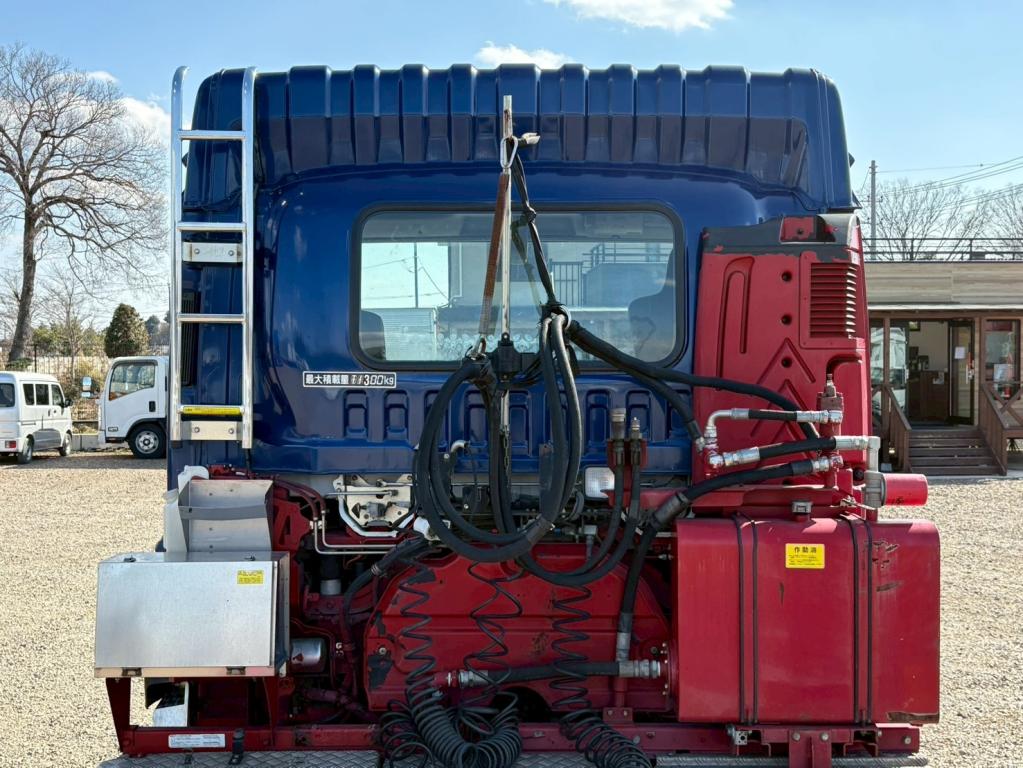 いすゞ ギガ 2PG-EXD52CD(2WD)の写真7