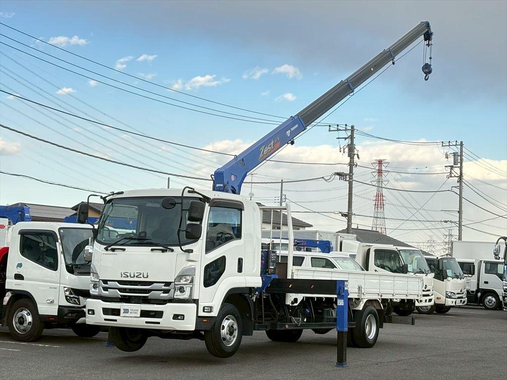 いすゞ フォワード 2PG-FRR90S2(2WD)の写真1