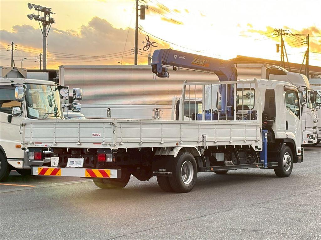 いすゞ フォワード 2PG-FRR90S2(2WD)の写真4