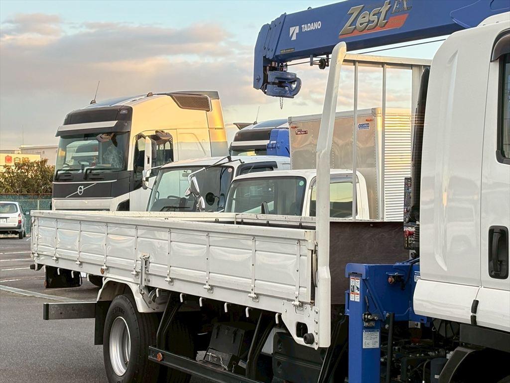 いすゞ フォワード 2PG-FRR90S2(2WD)の写真5