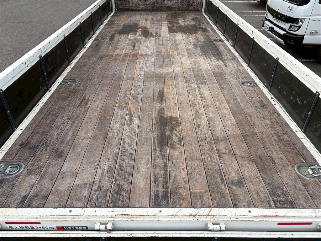 いすゞ フォワード 2PG-FRR90S2(2WD)の写真8