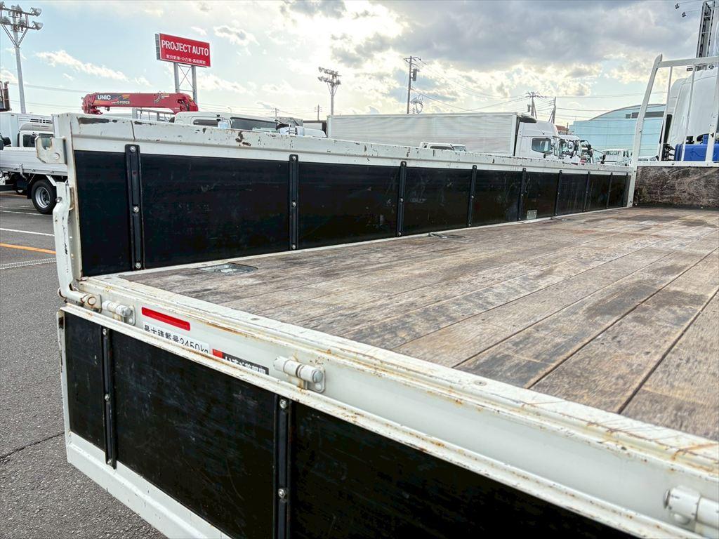 いすゞ フォワード 2PG-FRR90S2(2WD)の写真9