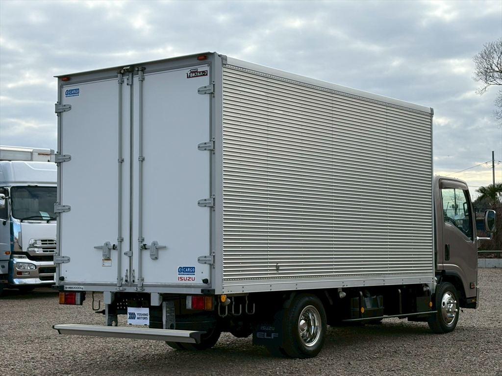 いすゞ エルフ TRG-NPR85AN(2WD)の写真4