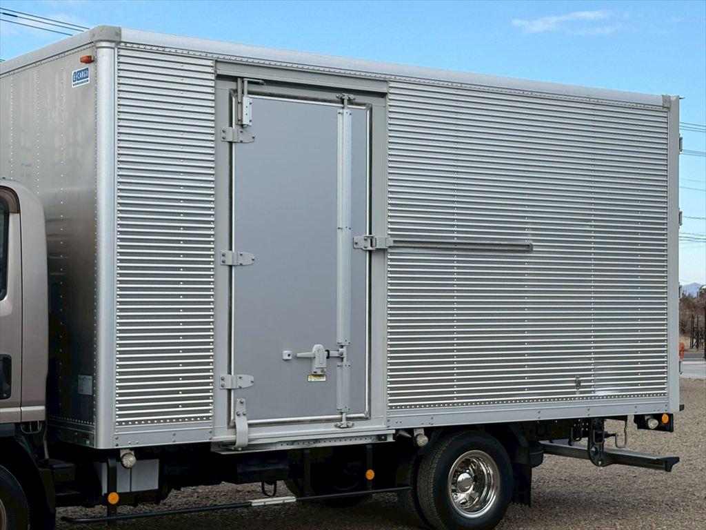 いすゞ エルフ TRG-NPR85AN(2WD)の写真6