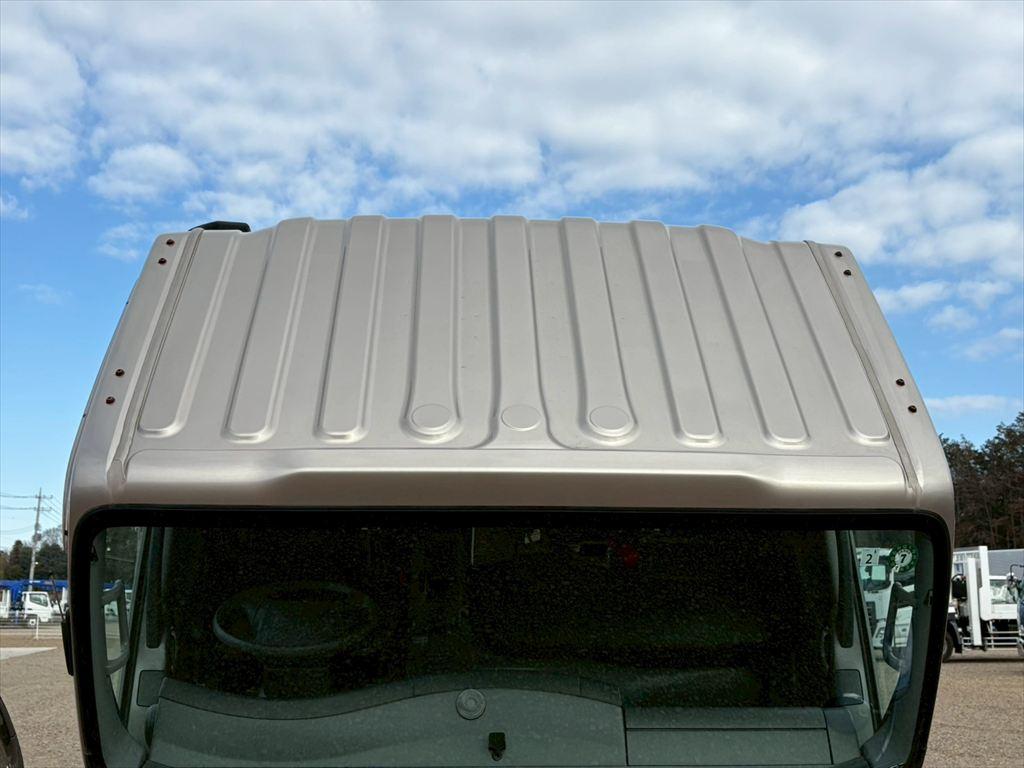 いすゞ エルフ TRG-NPR85AN(2WD)の写真20