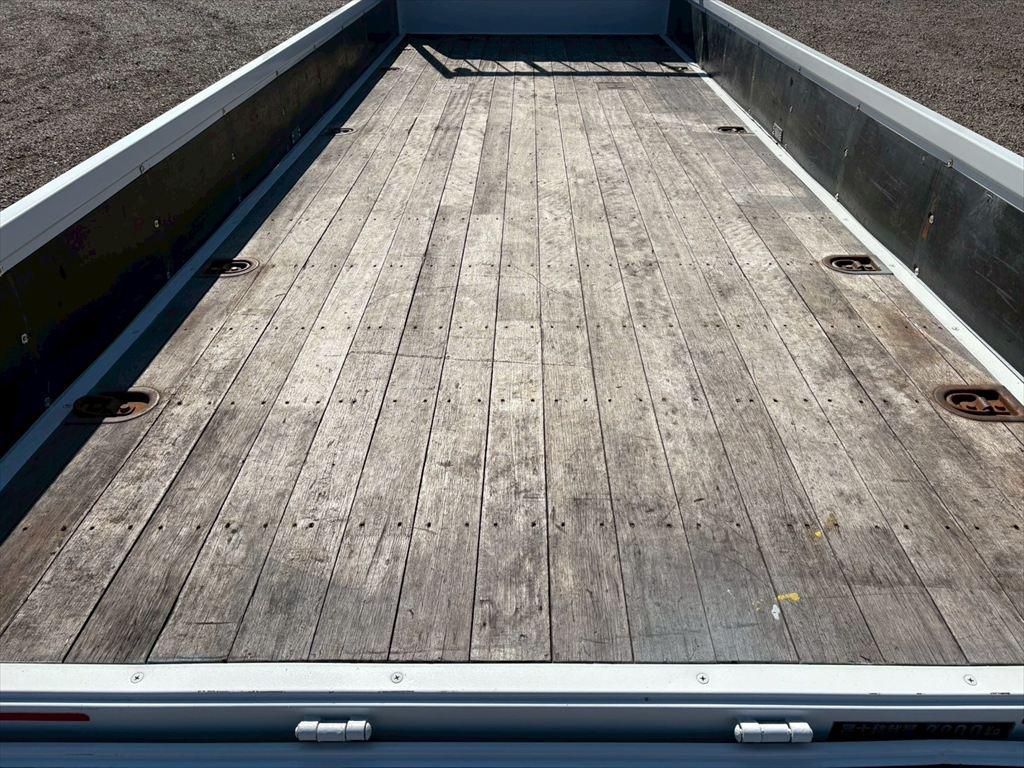 いすゞ フォワード TKG-FRR90S2(2WD)の写真8