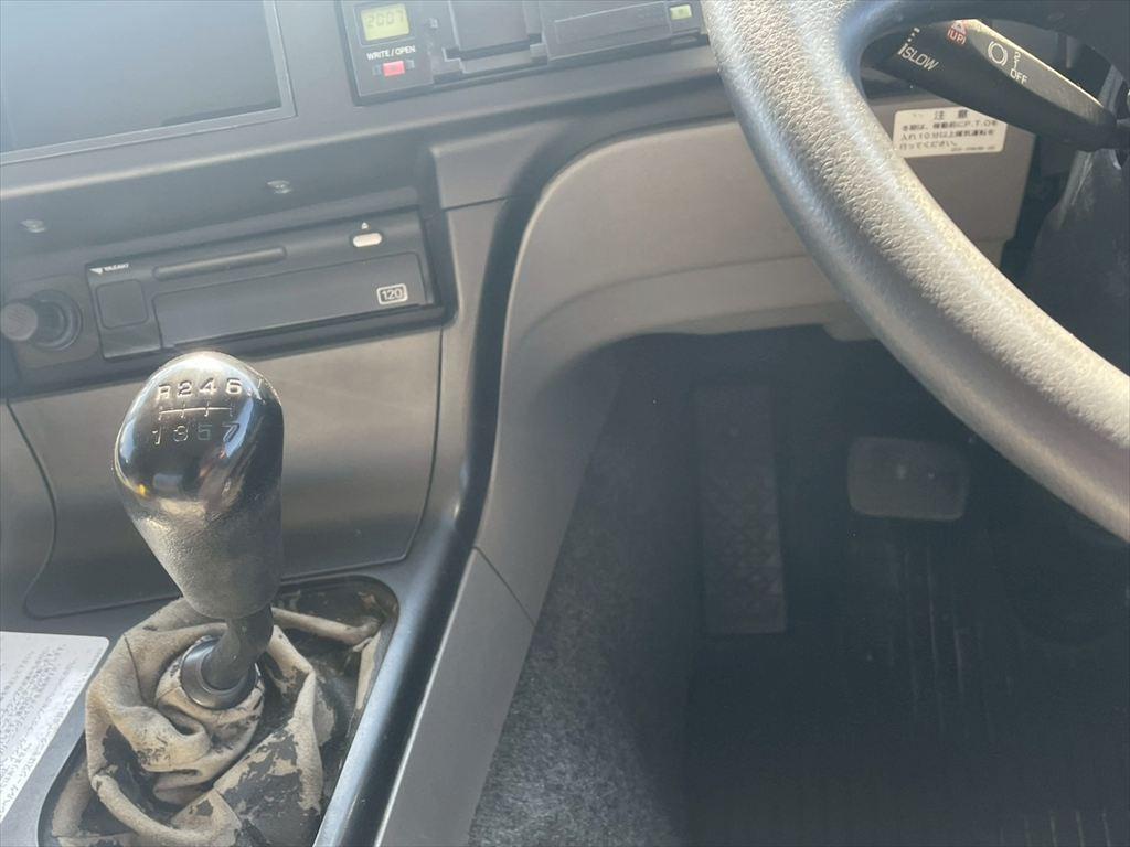 三菱 スーパーグレート QPG-FV60VY(6x4)の写真23