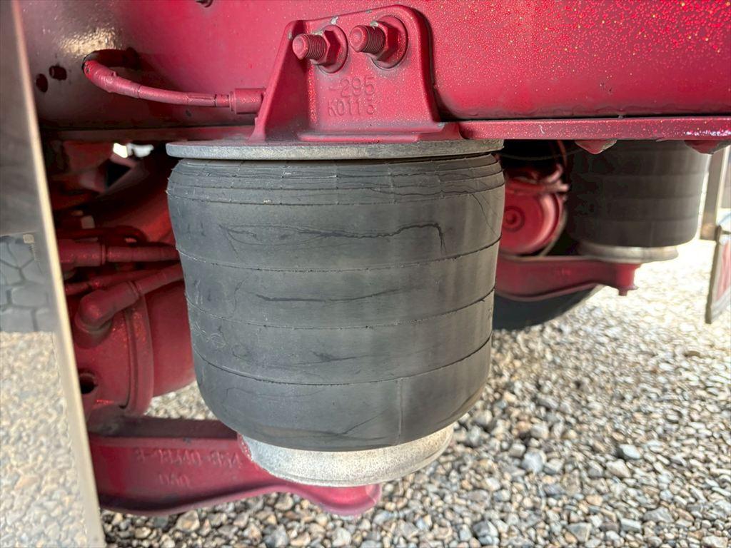 いすゞ ギガ 2PG-CYJ77C(8x4)の写真16