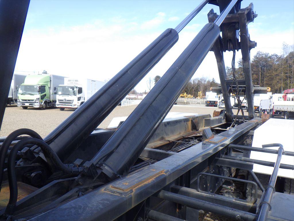 三菱 スーパーグレート 2PG-FV70HY(6x4)の写真11