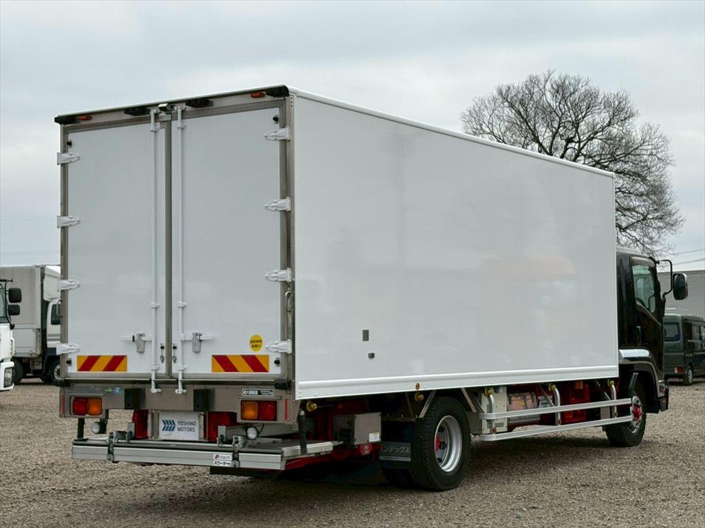 いすゞ フォワード LPG-FTR90S2(2WD)の写真4