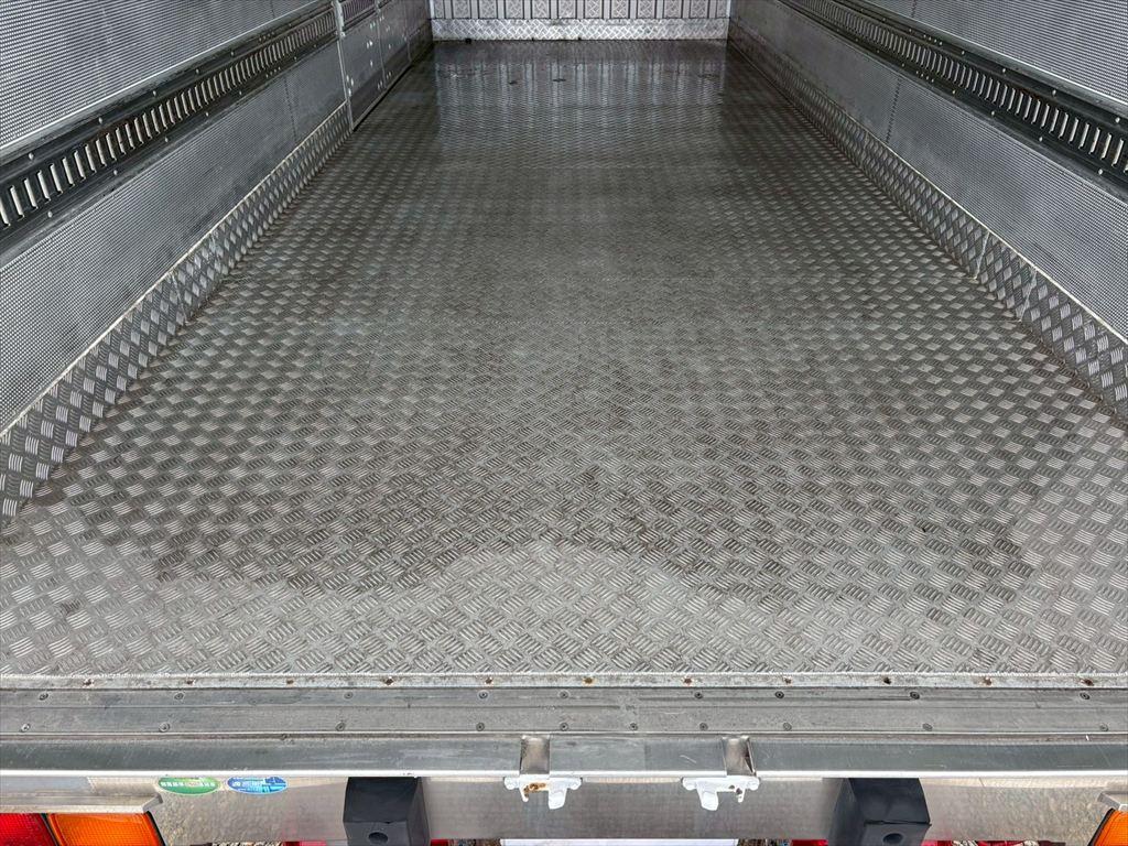 いすゞ フォワード LPG-FTR90S2(2WD)の写真8