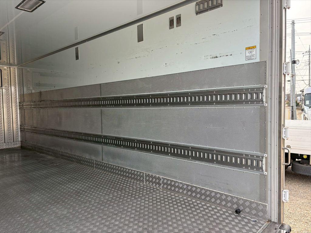 いすゞ フォワード LPG-FTR90S2(2WD)の写真10