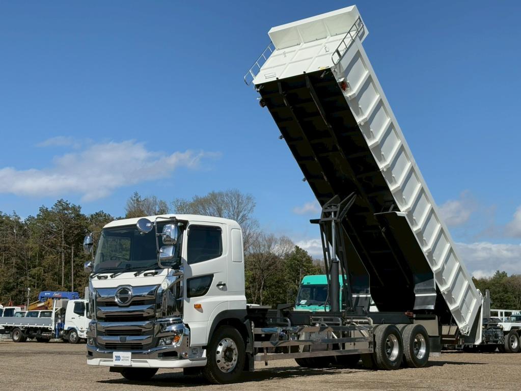 日野 プロフィア 2DG-FS1AHA(6x4)の写真1