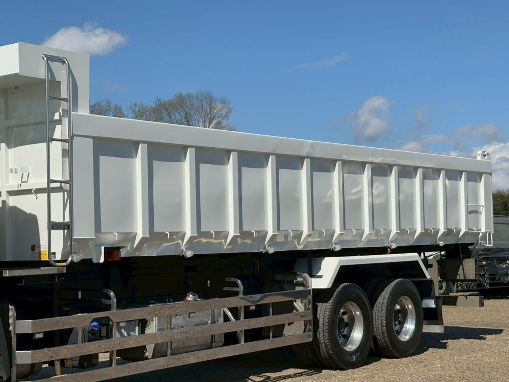 日野 プロフィア 2DG-FS1AHA(6x4)の写真6