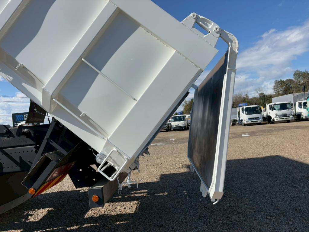 日野 プロフィア 2DG-FS1AHA(6x4)の写真12