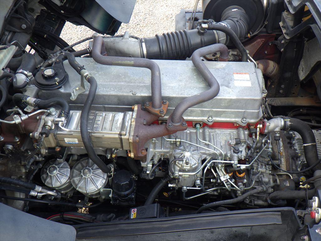 日野 プロフィア QDG-SS1EKDA(6x4)の写真18