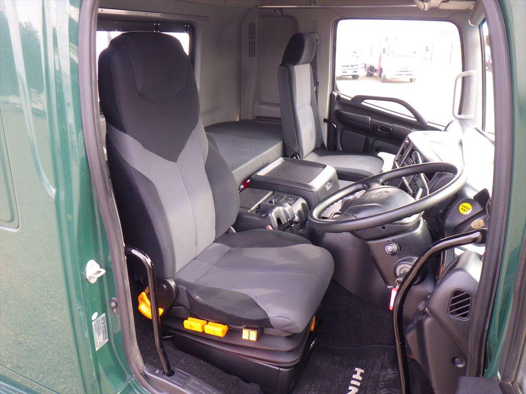 日野 プロフィア QDG-SS1EKDA(6x4)の写真21