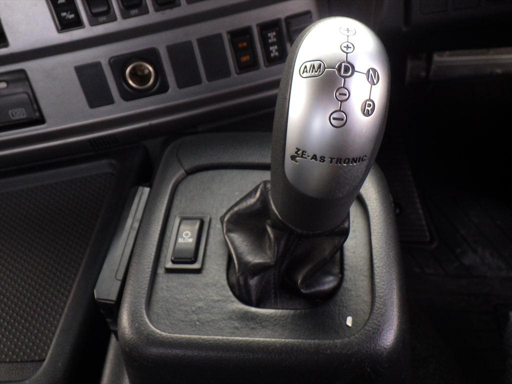 日野 プロフィア QDG-SS1EKDA(6x4)の写真23