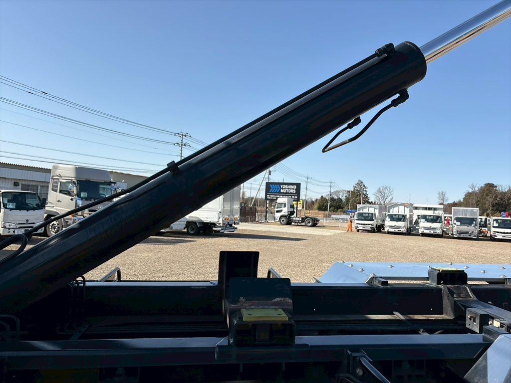 三菱 スーパーグレート 2KG-FV70HY(6x4)の写真8