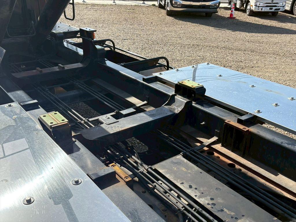 三菱 スーパーグレート 2KG-FV70HY(6x4)の写真11