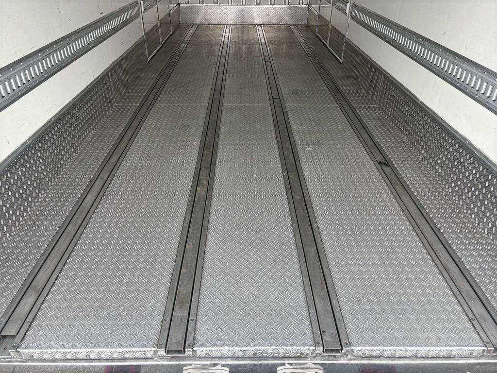 日野 レンジャー 2KG-FD2ABG(2WD)の写真8