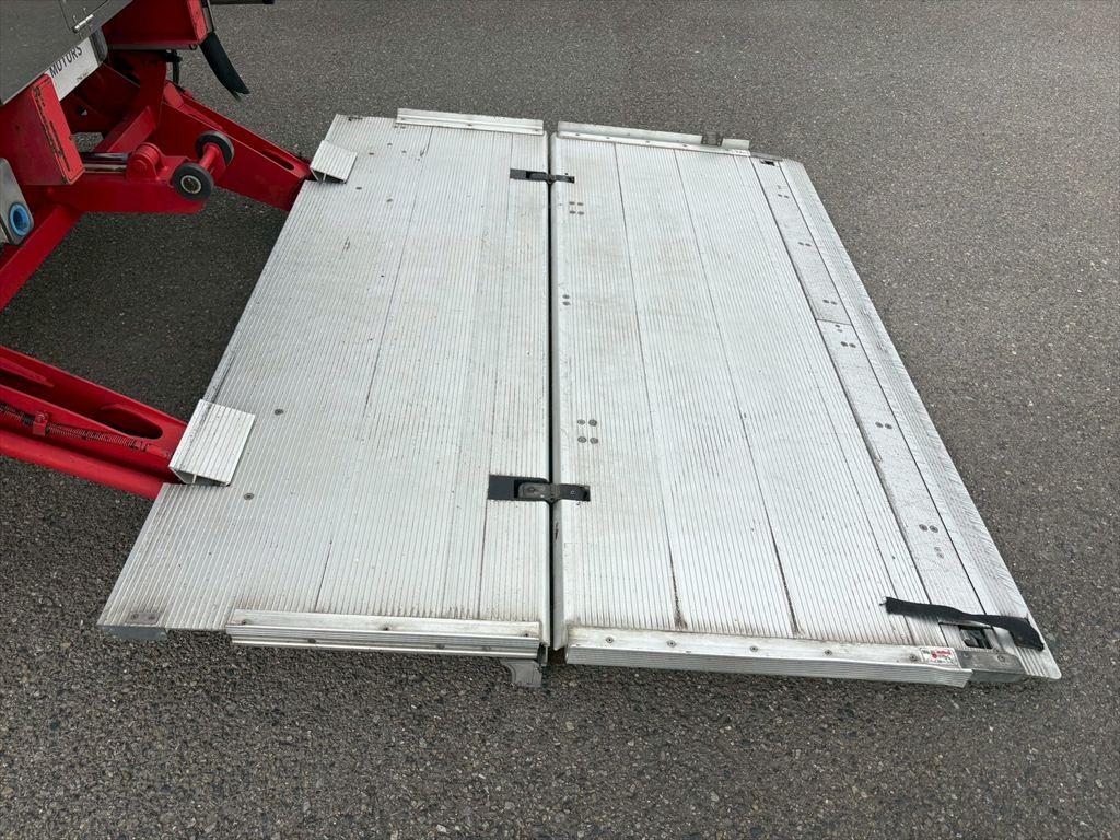 日野 レンジャー 2KG-FD2ABG(2WD)の写真12