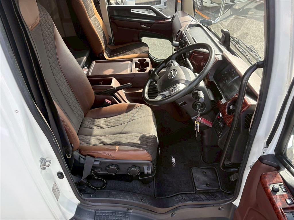 日野 レンジャー 2KG-FD2ABG(2WD)の写真21