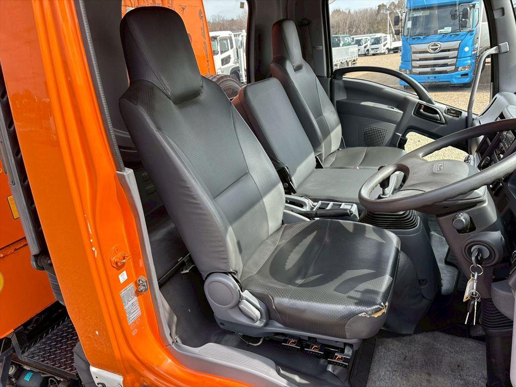 いすゞ フォワード TKG-FRR90S2(2WD)の写真21