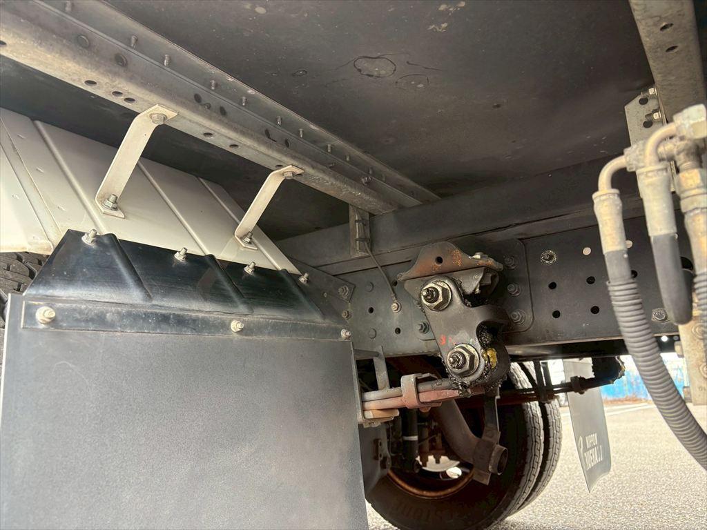 三菱 キャンター TPG-FEB50(2WD)の写真16